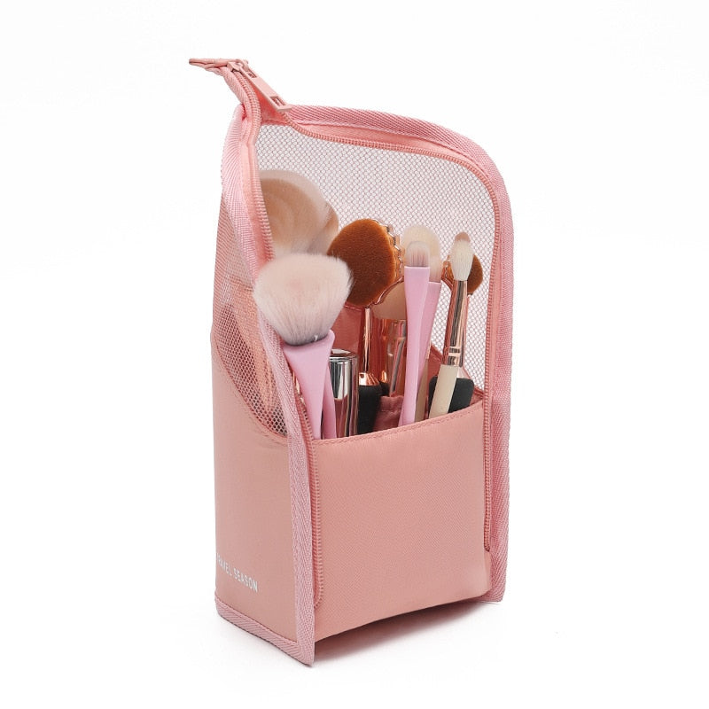 PURDORED Trousse de toilette transparente avec support et fermeture éclair, idéale pour les voyages. Porte-pinceaux de maquillage et organisateur.