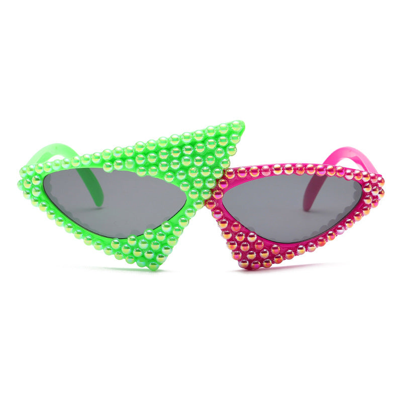 THEMEASHOP™  FEMME- Lunettes de soleil triangulaires à strass style extraterrestre, lunettes rétro, lunettes de soleil de soirée pour femmes, lunettes de soleil résistantes aux UV