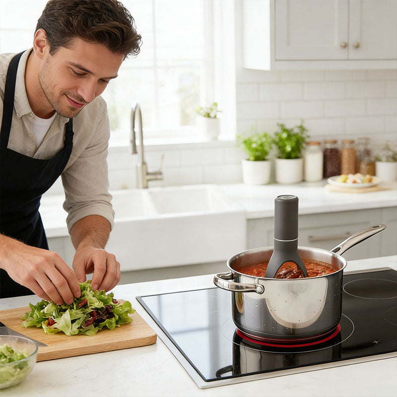 Fouet électrique à piles compatible lave-vaisselle - Batteur à main triangulaire pour mélanger soupes, sauces, œufs et préparer des plats cuisinés rapidement.