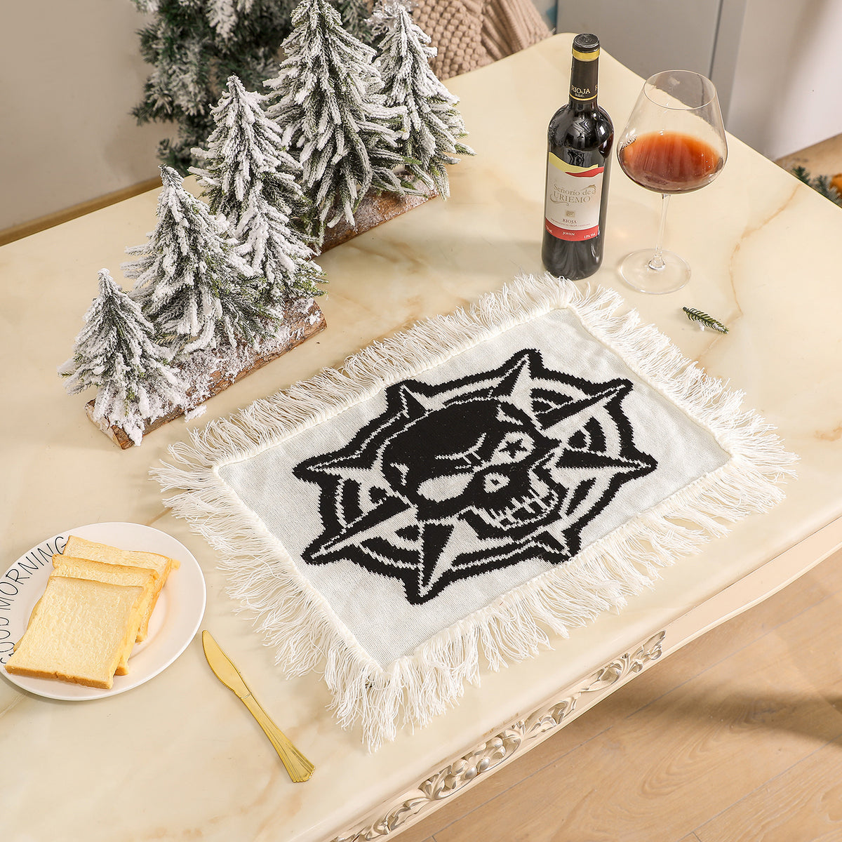 THEMEASHOP™-Halloween meal mat skull knitted black and white two-color table cloth party decoration