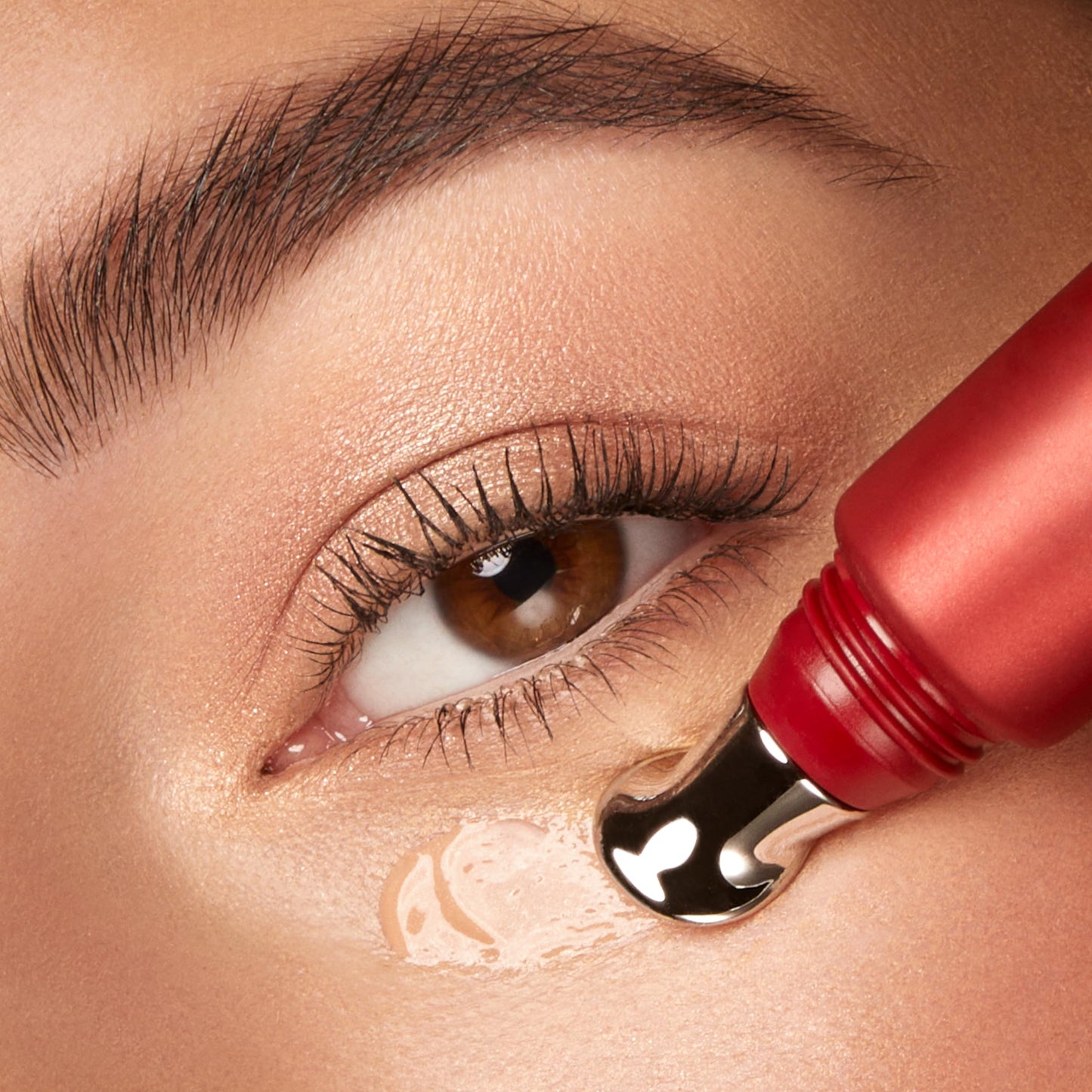 KIKO Milano Skin Trainer Eyes, Sérum Anti-Poches Et Anti-Cernes, Action Tonifiante Et Élastifiante
