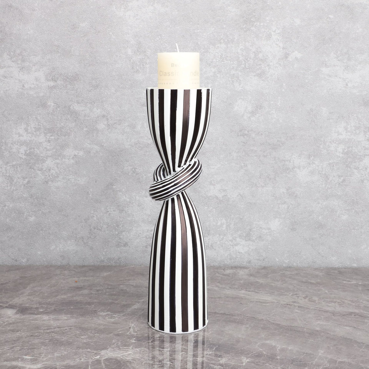 THEMEASHOP™-  Creative Irregular Resin Candle Holder Living Room Desktop Black White Stripe Candle Holder Decoration Home Candle Container