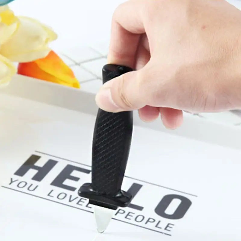 THEMEASHOP™- Halloween Party Toys Simulation Plastic Spring Retractable Fake Knife Funny Prank Spoof False Knife Trick Props