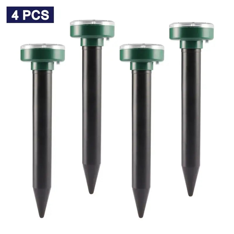 Lot de 4 répulsifs solaires à ultrasons pour souris, taupes et rongeurs, avec lampe LED intégrée pour jardin.