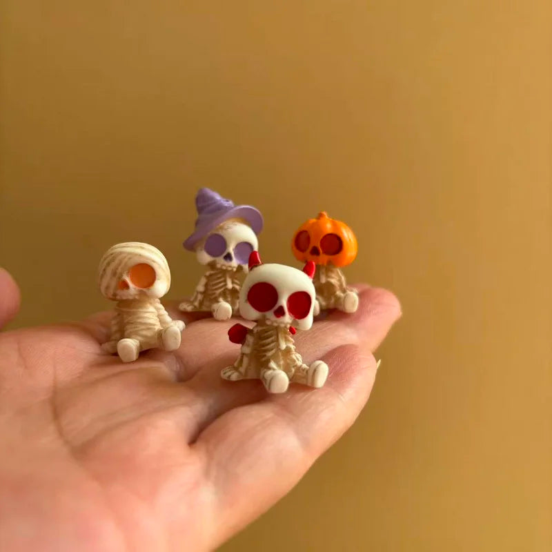 THEMEASHOP™- 4Pcs Halloween Mini Figurines Set, Spooky Resin Decor with Pumpkins Ghosts Skulls for Party Home Garden Decoration